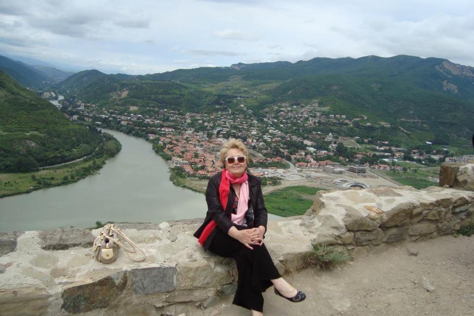 Guesthouse Valeria Borjomi Ngoại thất bức ảnh